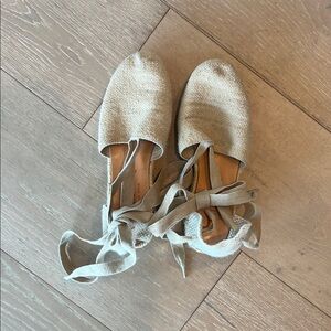 Vintage Unisa Beige Espadrille Flats with Ties